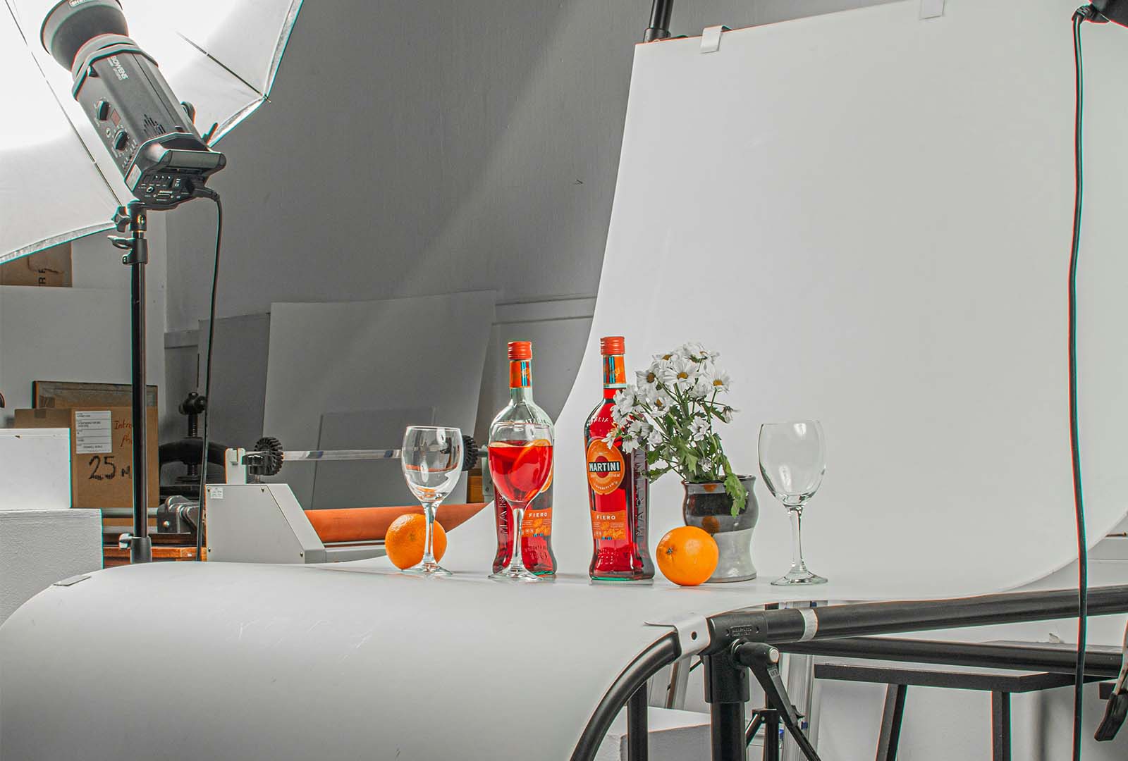 Composición para fotografía publicitaria de un Martini.