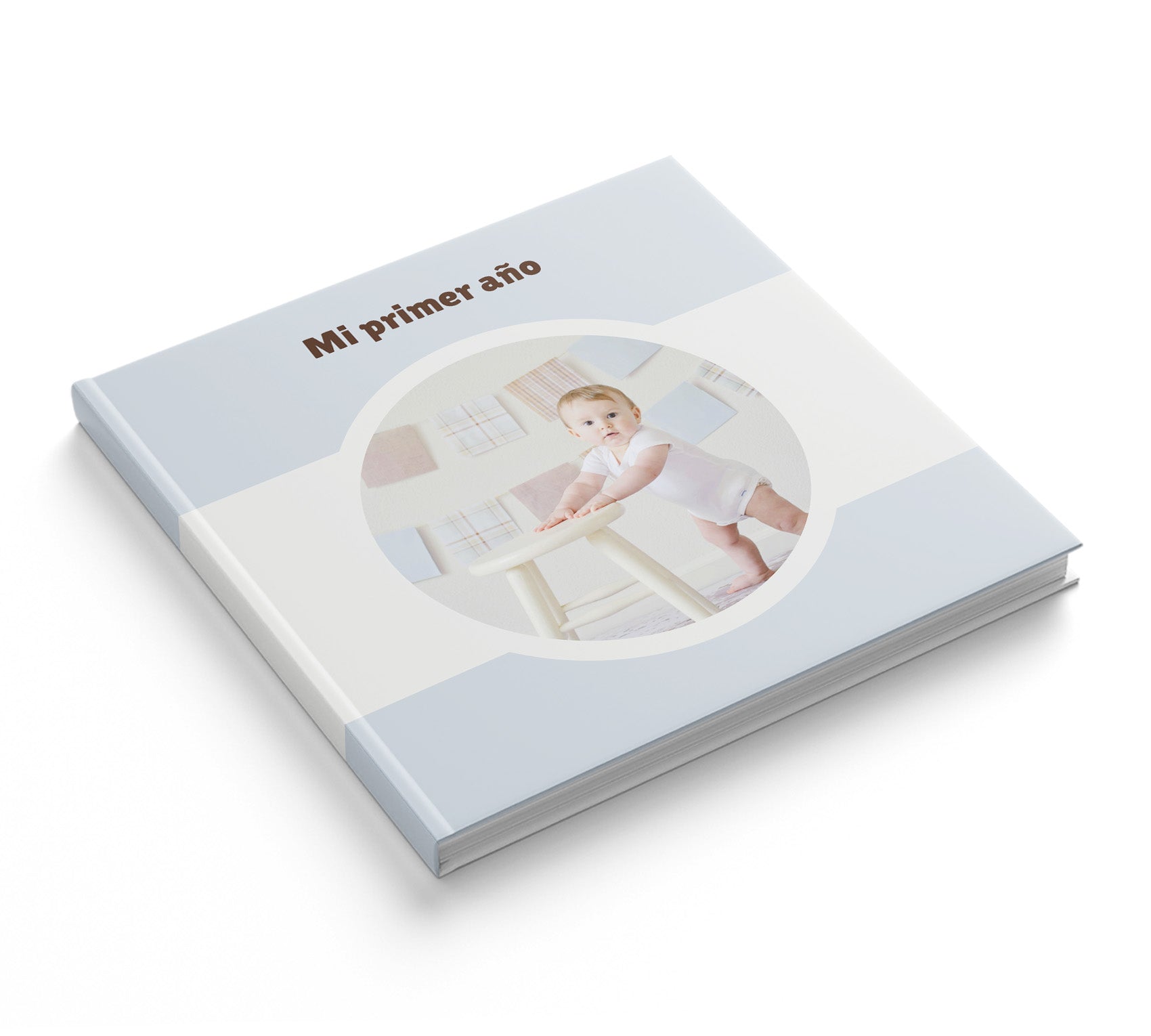 Photobook de bebé en formato cuadrado 28 x 28 cm.