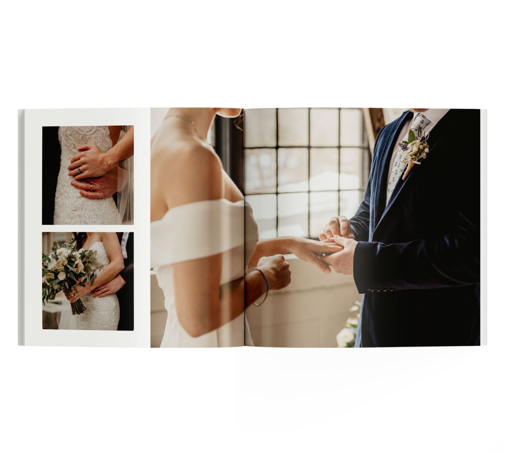 Interior de fotolibro con 3 fotos de pareja casándose.