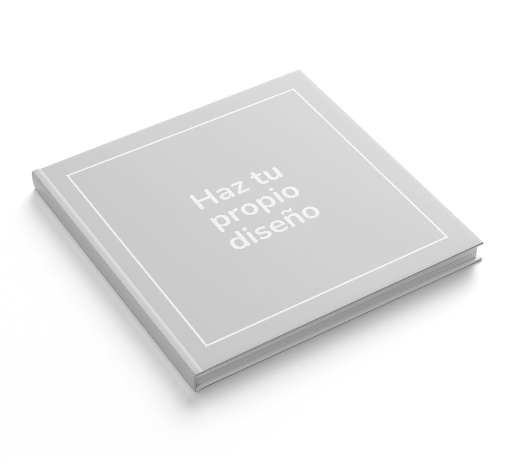Photobook personalizado en formato cuadrado 28 x 28 cm.
