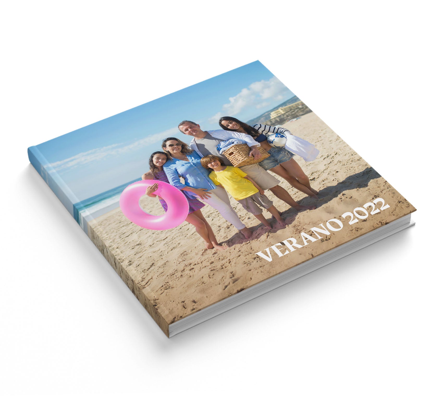 Photobook de viaje en formato cuadrado 28 x 28 cm.